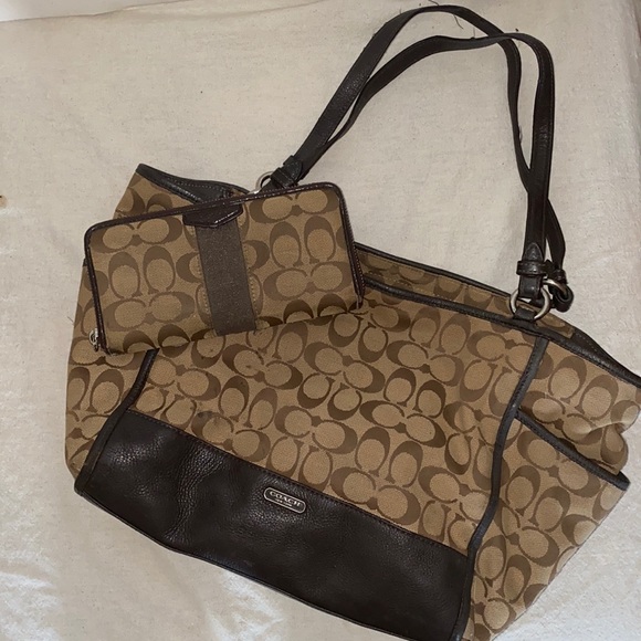Coach bad and wallet💫 - Picture 1 of 3